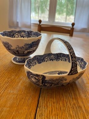 Spode Blue and White Porcelain Oval Dish and round dish. Made in Italy